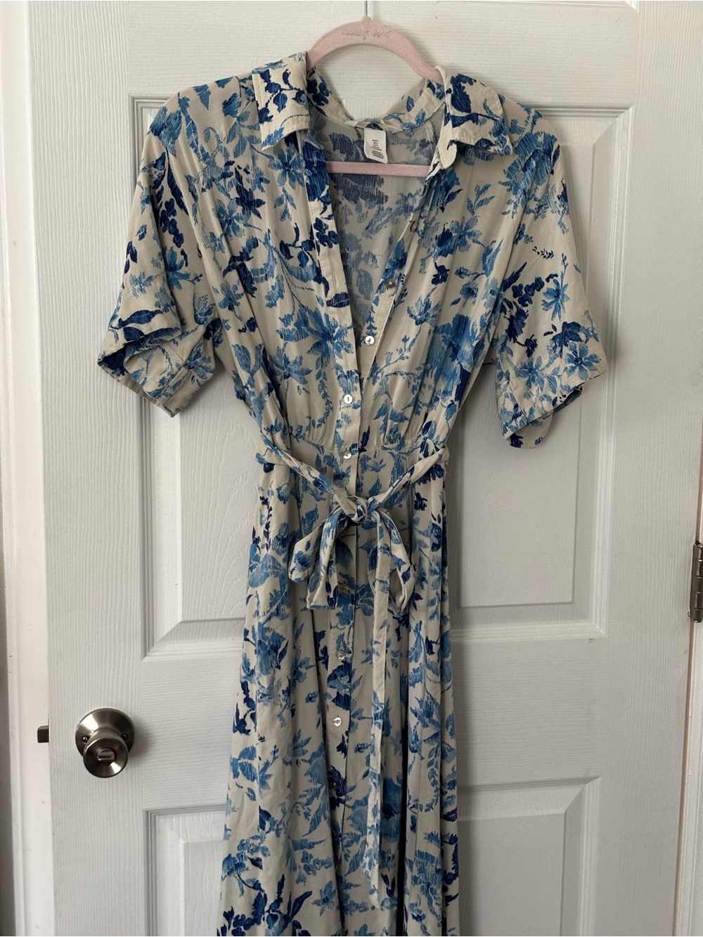 H&M Blue Floral Button-Front Midi Dress